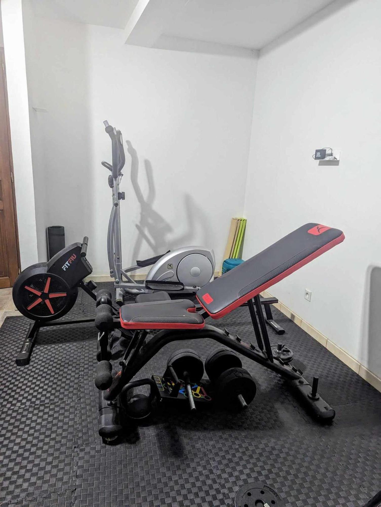 Chambre Climatisee Avec Espaces Privatifs Dont Salle De Bain Et Wc La Liviniere 外观 照片